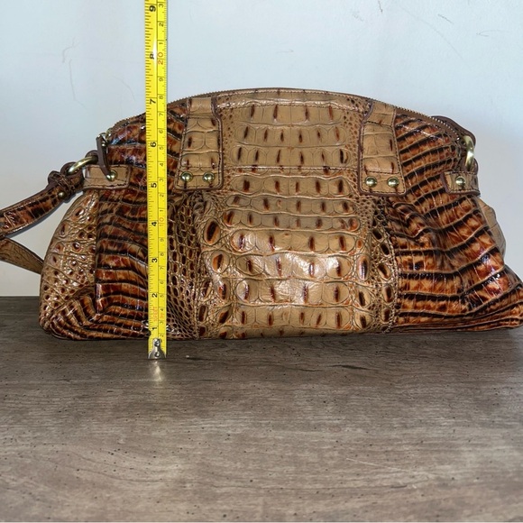 *****RARE AUTHENTIC BRAHMIN VINTAGE DANICA TOASTED ALMOND SHOULDER BAG - Picture 3 of 14